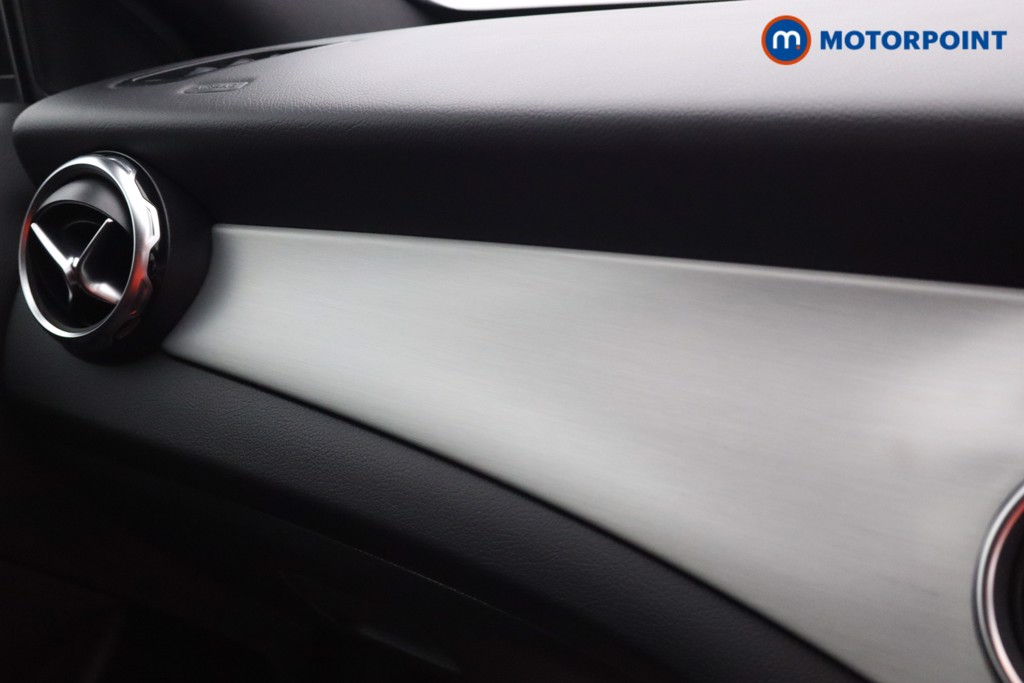 Mercedes-Benz GLA Amg Line Automatic Petrol SUV - Stock Number (1595791) - 8th supplementary image