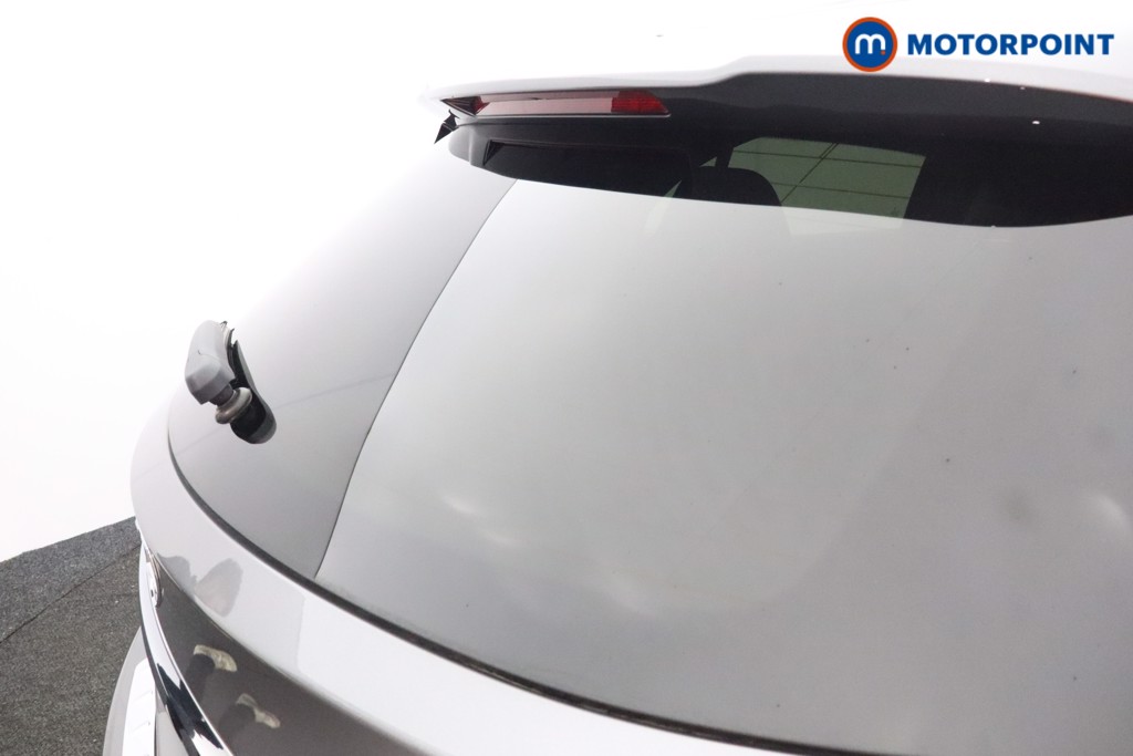 Mercedes-Benz GLA Amg Line Automatic Petrol SUV - Stock Number (1595791) - 31st supplementary image