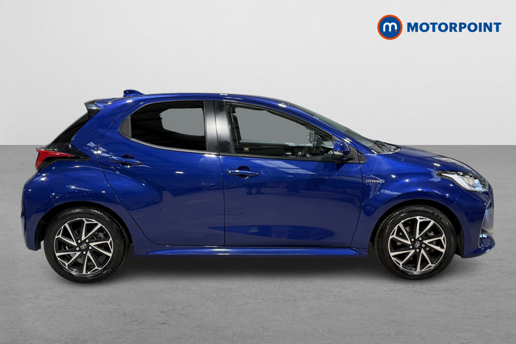 Toyota Yaris Design Automatic Petrol-Electric Hybrid Hatchback - Stock Number (1596187) - Drivers side