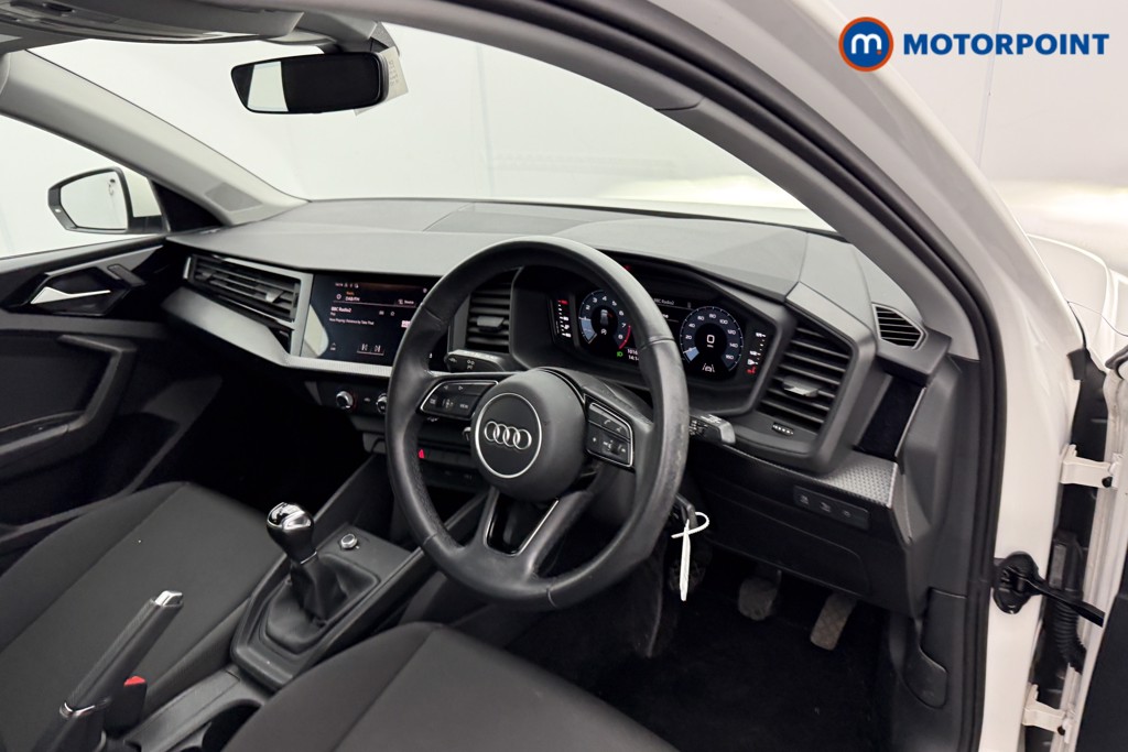 Audi A1 Technik Manual Petrol Hatchback - Stock Number (1596193) - 3rd supplementary image