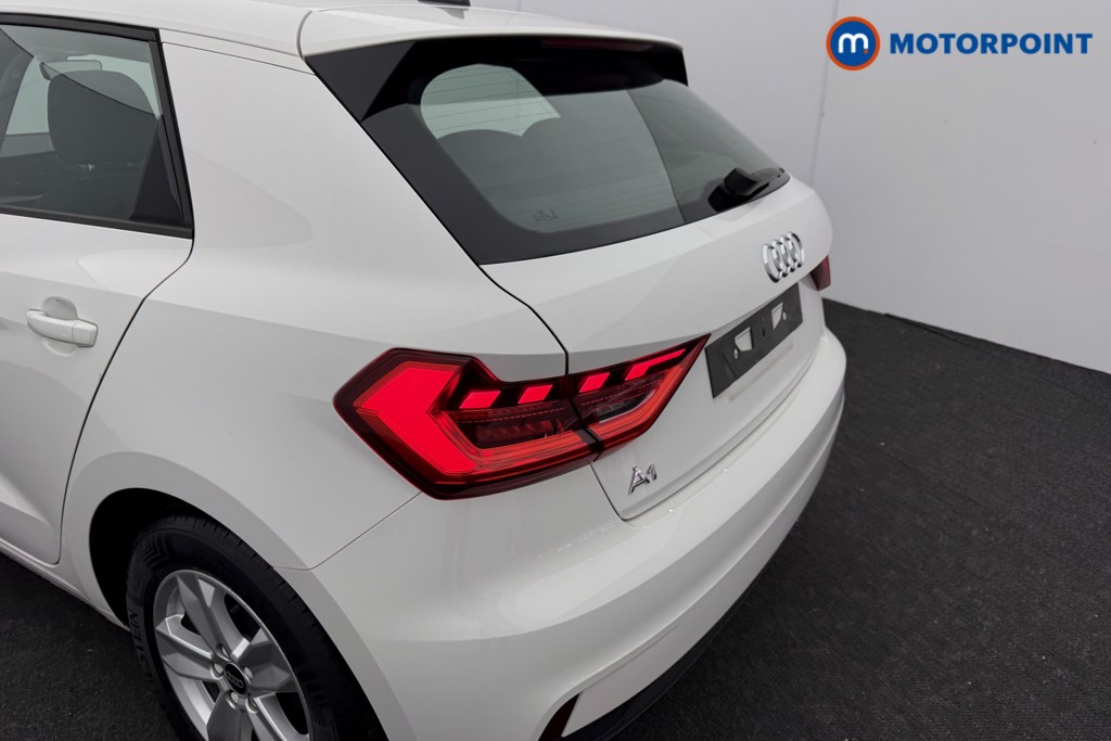 Audi A1 Technik Manual Petrol Hatchback - Stock Number (1596193) - 23rd supplementary image