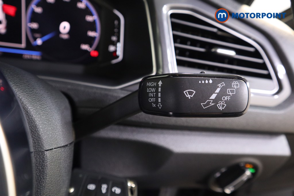 Volkswagen T-Roc R-Line Automatic Petrol SUV - Stock Number (1596277) - 11th supplementary image