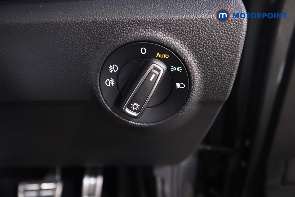 Volkswagen T-Roc R-Line Automatic Petrol SUV - Stock Number (1596277) - 12th supplementary image