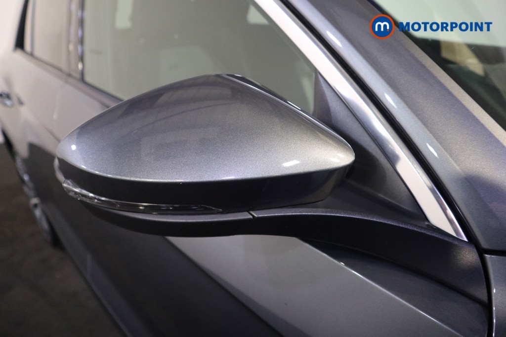 Volkswagen T-Roc R-Line Automatic Petrol SUV - Stock Number (1596277) - 31st supplementary image