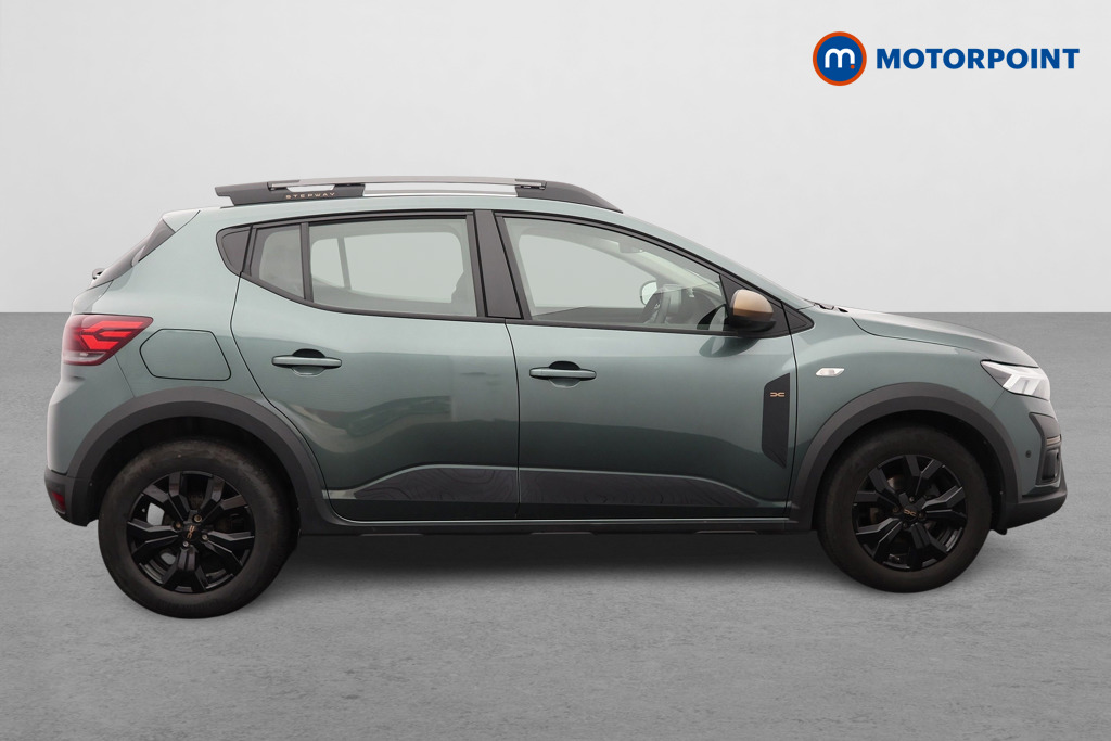 Dacia Sandero Stepway Extreme Manual Petrol Hatchback - Stock Number (1596287) - Drivers side