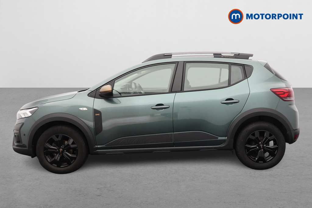 Dacia Sandero Stepway Extreme Manual Petrol Hatchback - Stock Number (1596287) - Passenger side