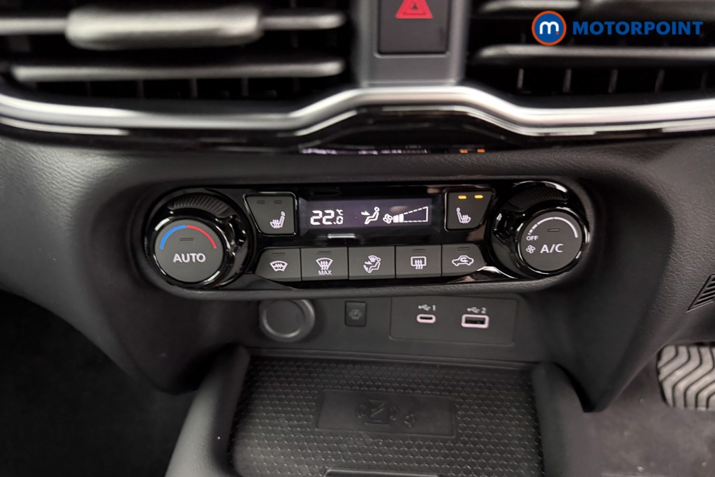 Nissan Juke Tekna Automatic Petrol SUV - Stock Number (1596483) - 11th supplementary image