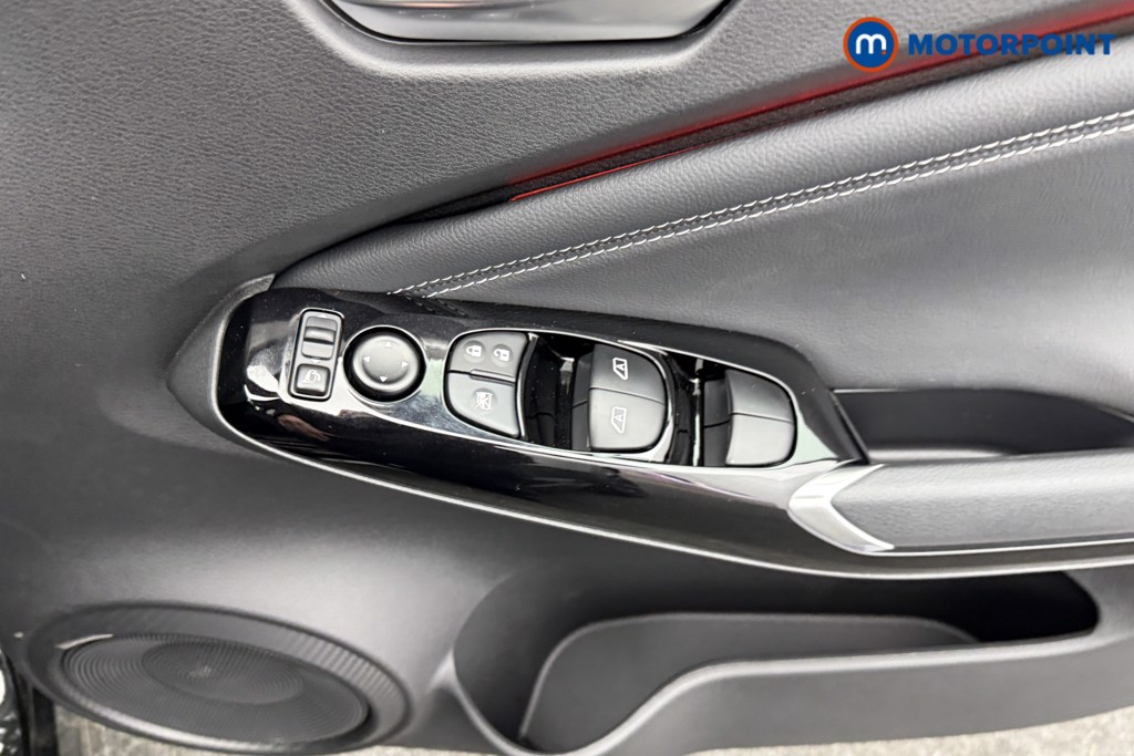 Nissan Juke Tekna Automatic Petrol SUV - Stock Number (1596483) - 16th supplementary image