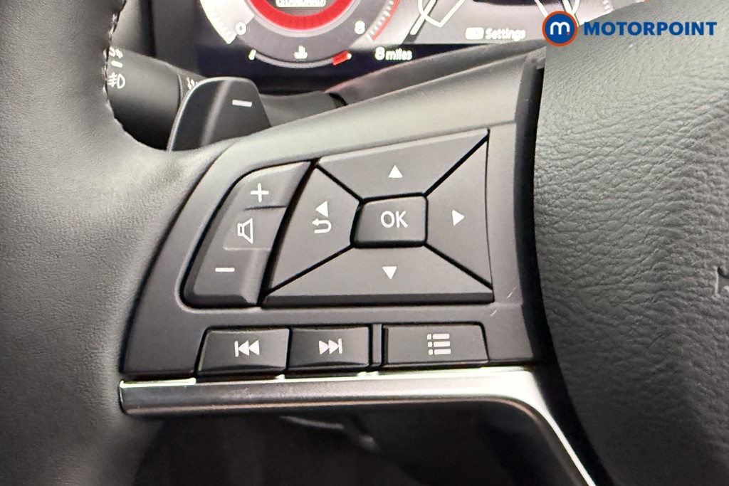 Nissan Juke Tekna Automatic Petrol SUV - Stock Number (1596661) - 13th supplementary image