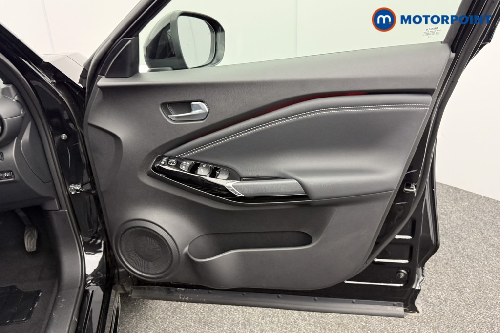 Nissan Juke Tekna Automatic Petrol SUV - Stock Number (1596661) - 17th supplementary image