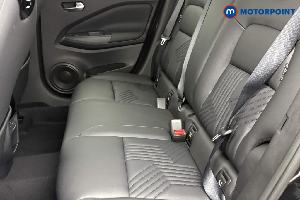 Nissan Juke Tekna Automatic Petrol SUV - Stock Number (1596661) - 23rd supplementary image