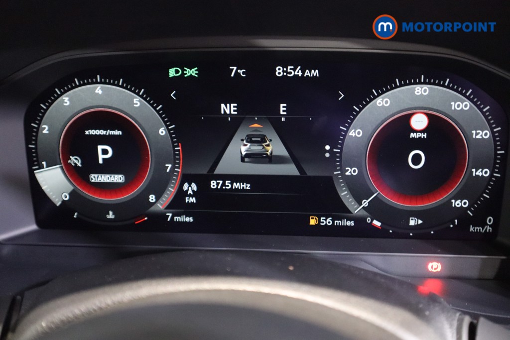 Nissan Juke Tekna Automatic Petrol SUV - Stock Number (1596733) - 4th supplementary image