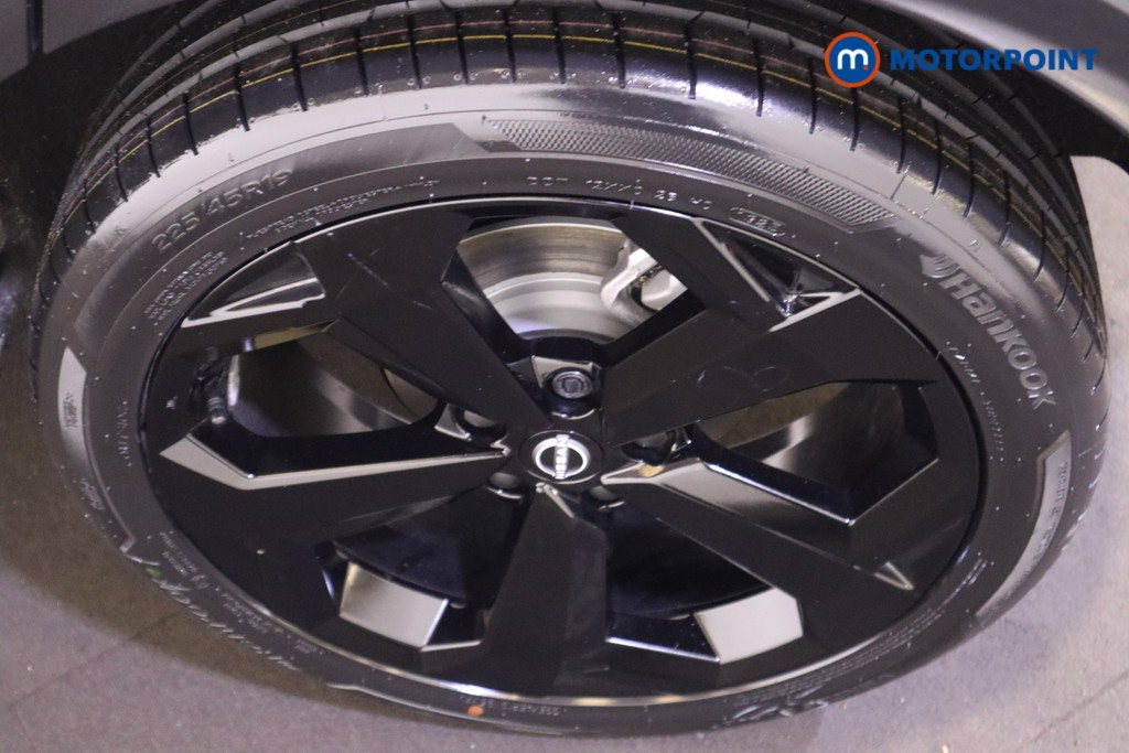 Nissan Juke Tekna Automatic Petrol SUV - Stock Number (1596733) - 9th supplementary image