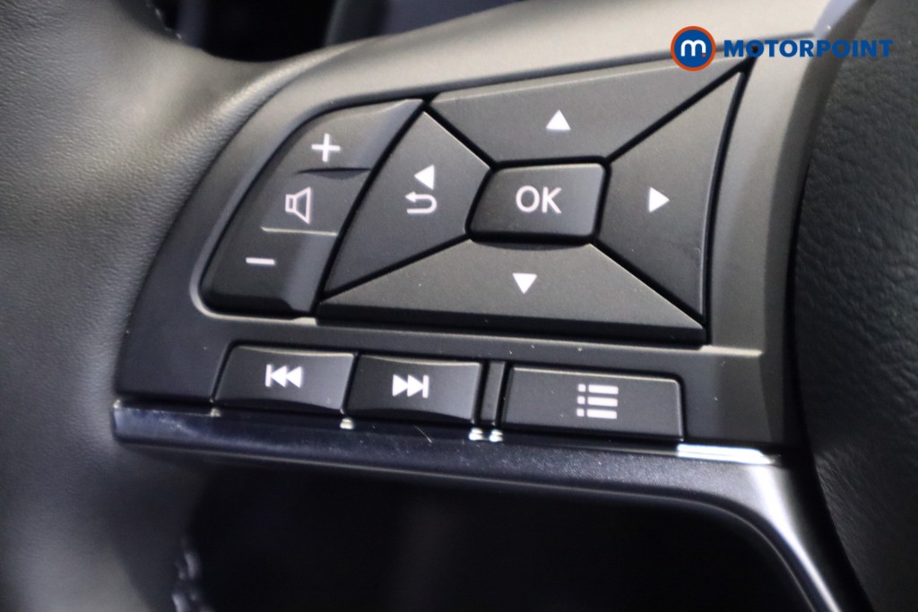 Nissan Juke Tekna Automatic Petrol SUV - Stock Number (1596733) - 17th supplementary image