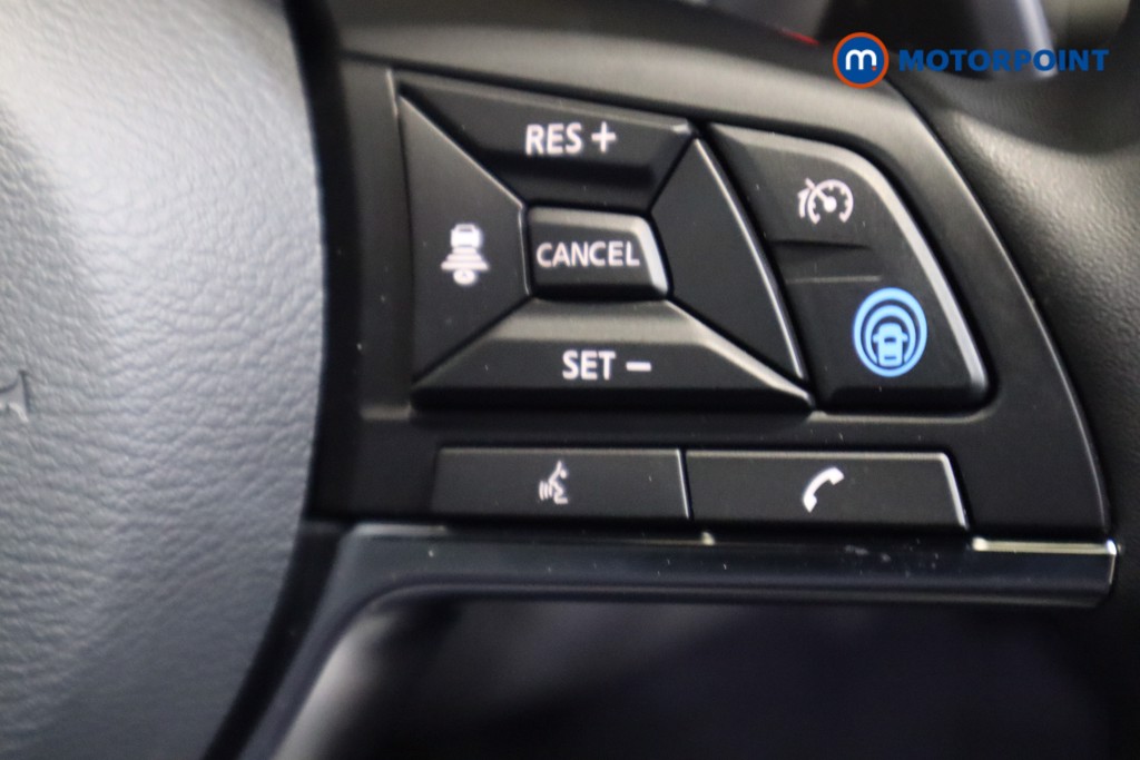 Nissan Juke Tekna Automatic Petrol SUV - Stock Number (1596733) - 18th supplementary image