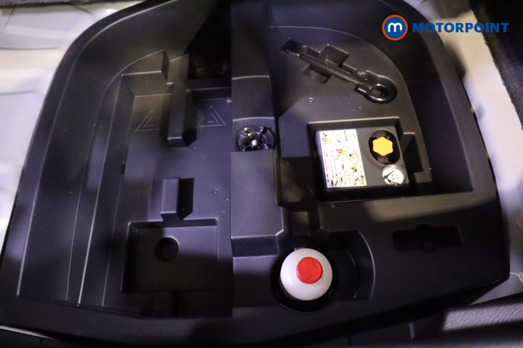 Nissan Juke Tekna Automatic Petrol SUV - Stock Number (1596733) - 29th supplementary image