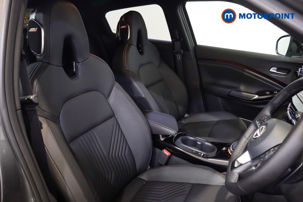 Nissan Juke Tekna Automatic Petrol SUV - Stock Number (1596734) - 7th supplementary image