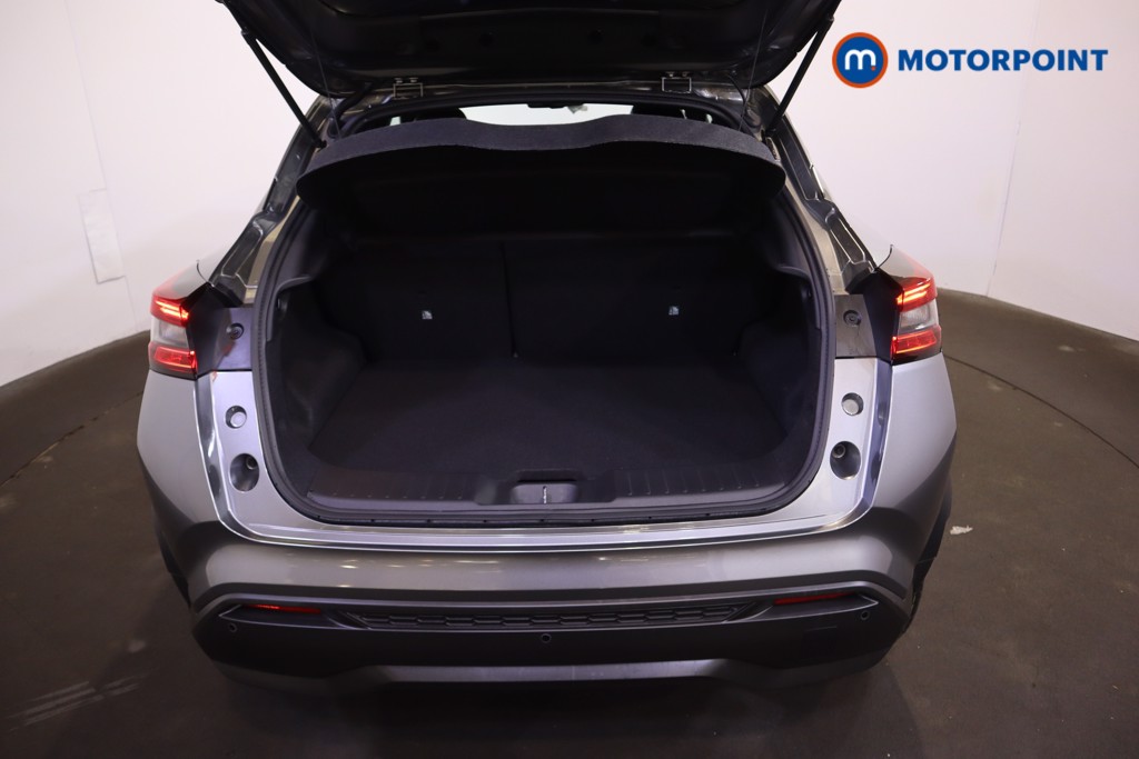 Nissan Juke Tekna Automatic Petrol SUV - Stock Number (1596734) - 9th supplementary image