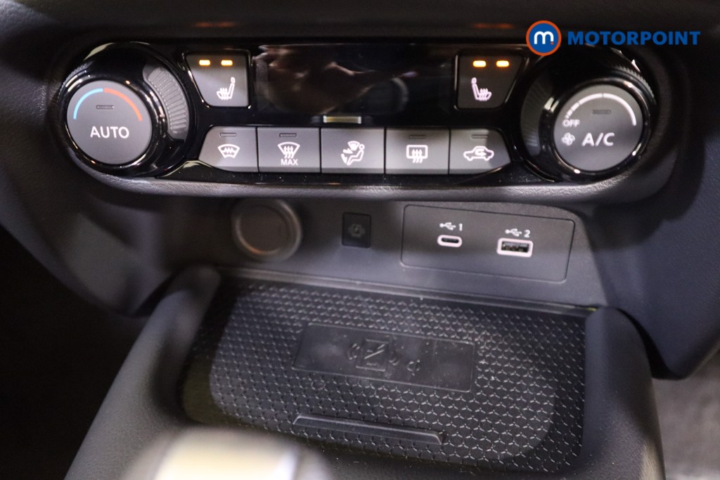 Nissan Juke Tekna Automatic Petrol SUV - Stock Number (1596734) - 19th supplementary image