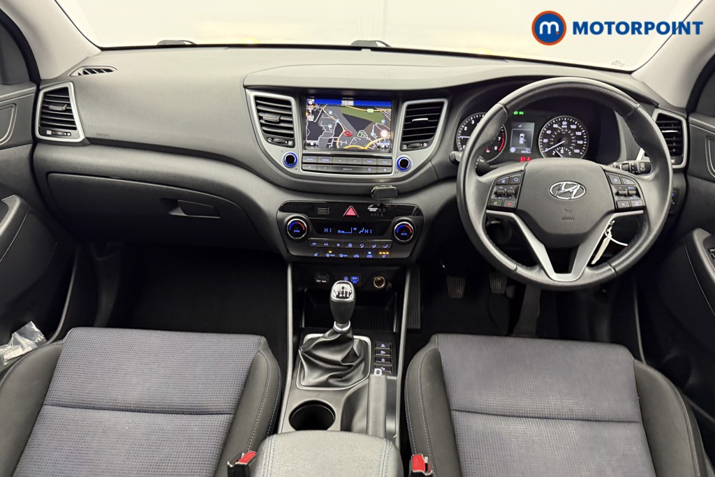 Hyundai Tucson Se Nav Manual Petrol SUV - Stock Number (1596741) - 1st supplementary image