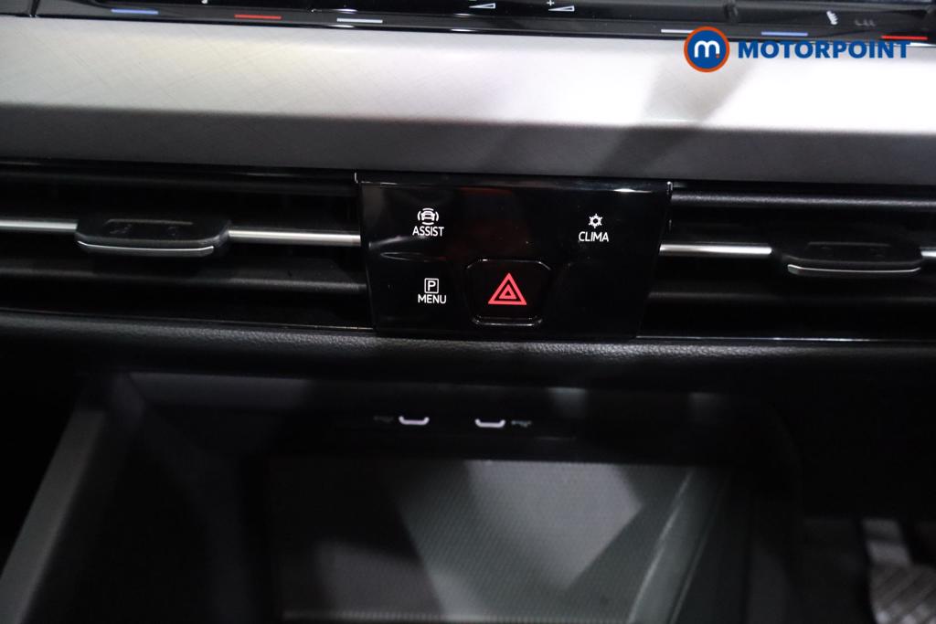 Volkswagen Golf Life Manual Petrol Hatchback - Stock Number (1596936) - 4th supplementary image