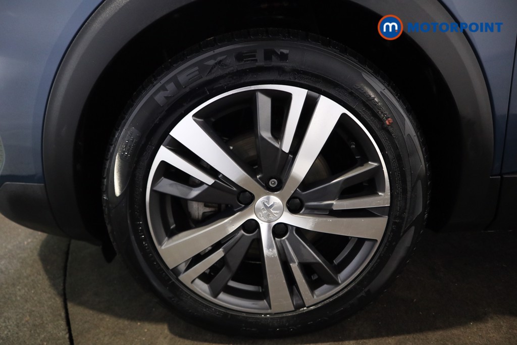 Peugeot 3008 Allure Premium-Plus Manual Petrol SUV - Stock Number (1596992) - 16th supplementary image