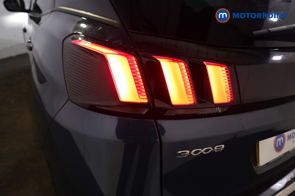 Peugeot 3008 Allure Premium-Plus Manual Petrol SUV - Stock Number (1596992) - 18th supplementary image