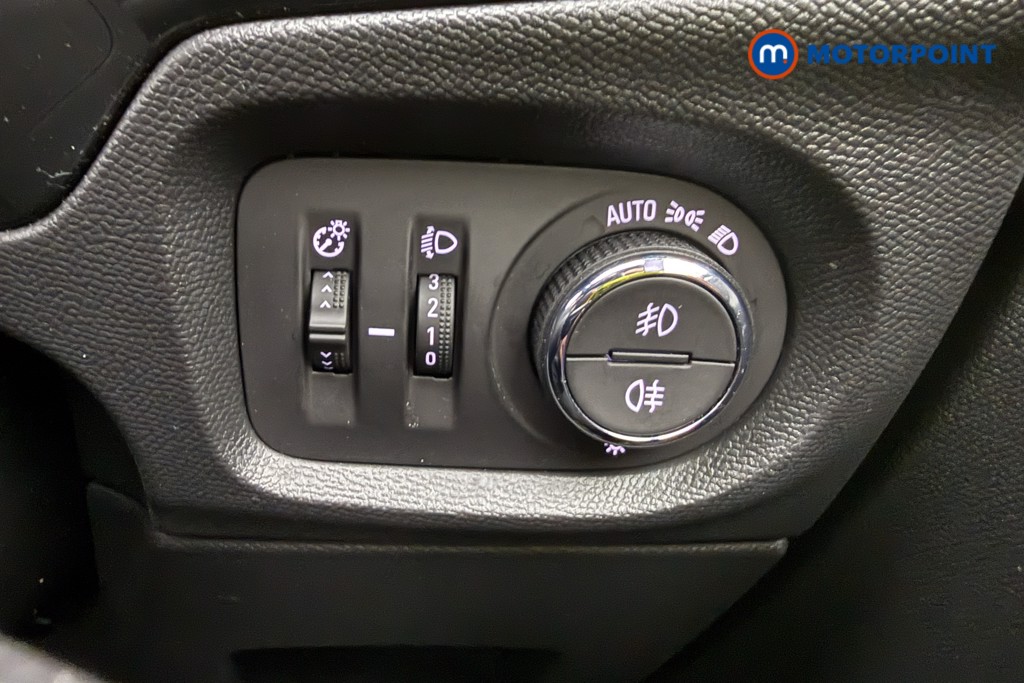 Vauxhall Corsa GS Manual Petrol Hatchback - Stock Number (1597037) - 17th supplementary image