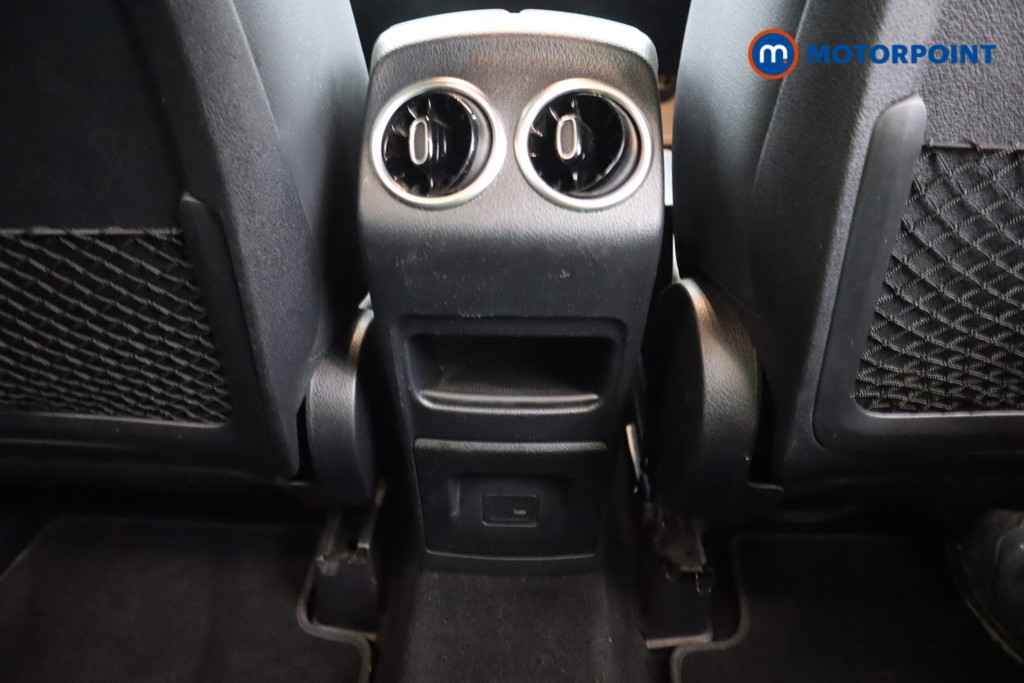 Mercedes-Benz GLB Amg Line Automatic Petrol SUV - Stock Number (1597280) - 22nd supplementary image