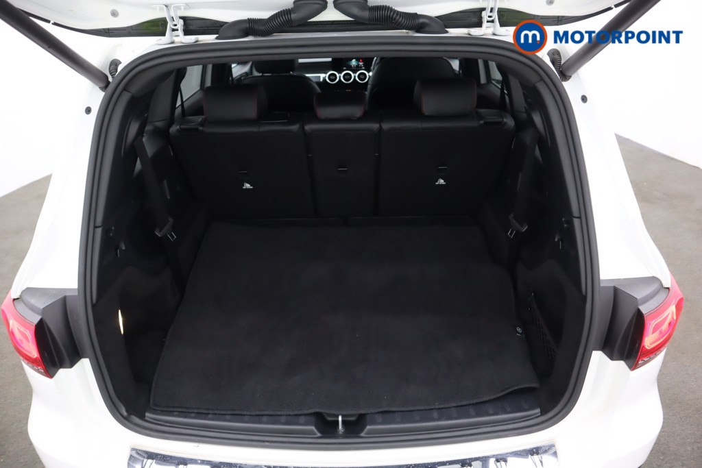 Mercedes-Benz GLB Amg Line Automatic Petrol SUV - Stock Number (1597280) - 28th supplementary image