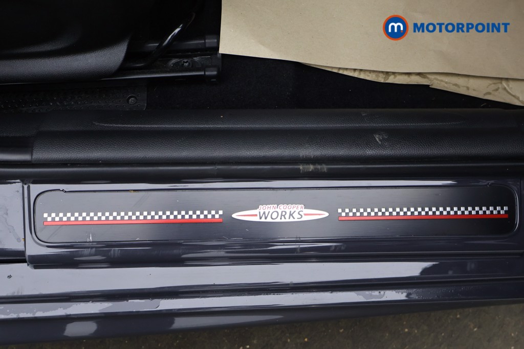 Mini Hatchback Cooper S Sport Automatic Petrol Hatchback - Stock Number (1597395) - 17th supplementary image
