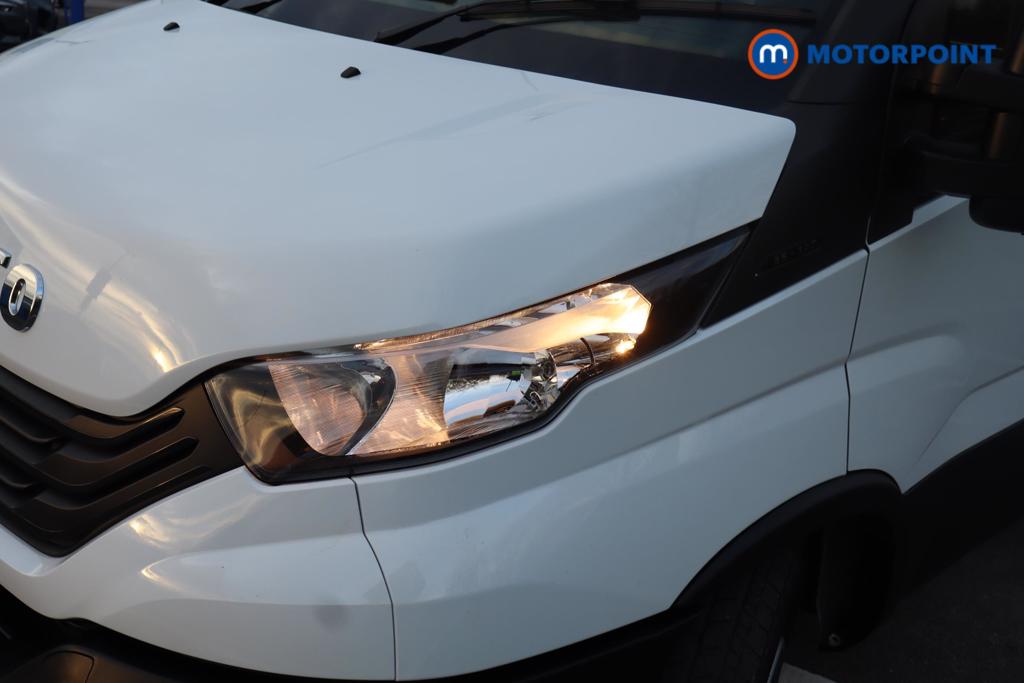 Iveco Daily Business Manual Diesel High Volume-High Roof Van - Stock Number (1597400) - 2nd supplementary image