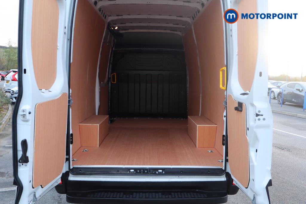 Iveco Daily Business Manual Diesel High Volume-High Roof Van - Stock Number (1597400) - 11th supplementary image