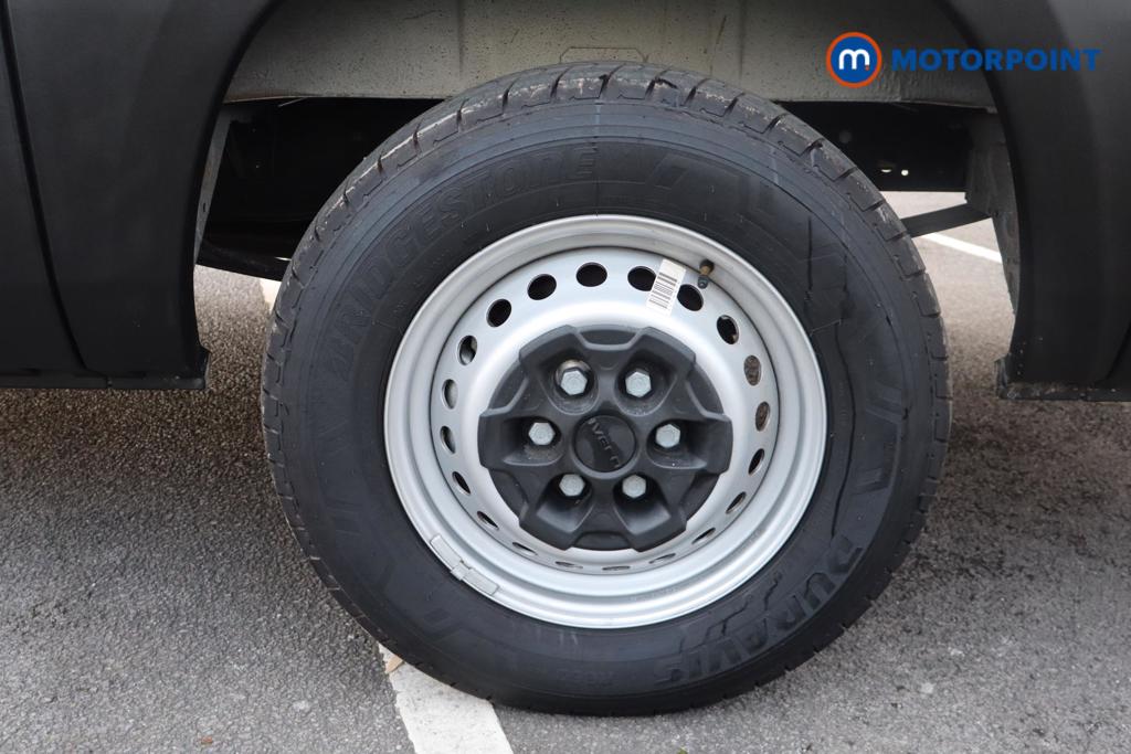 Iveco Daily Business Manual Diesel High Volume-High Roof Van - Stock Number (1597400) - 15th supplementary image