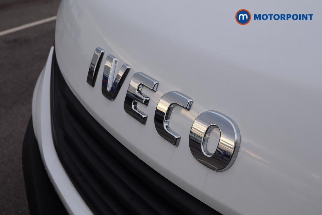 Iveco Daily Business Manual Diesel High Volume-High Roof Van - Stock Number (1597406) - 4th supplementary image