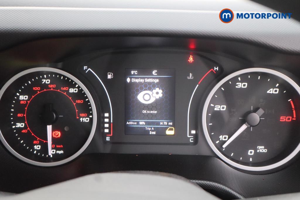 Iveco Daily Business Manual Diesel High Volume-High Roof Van - Stock Number (1597406) - Drivers side