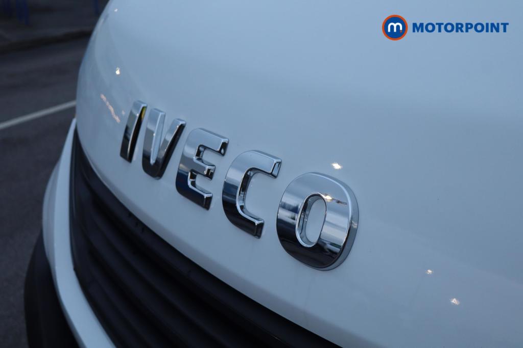 Iveco Daily Business Manual Diesel High Volume-High Roof Van - Stock Number (1597410) - 3rd supplementary image