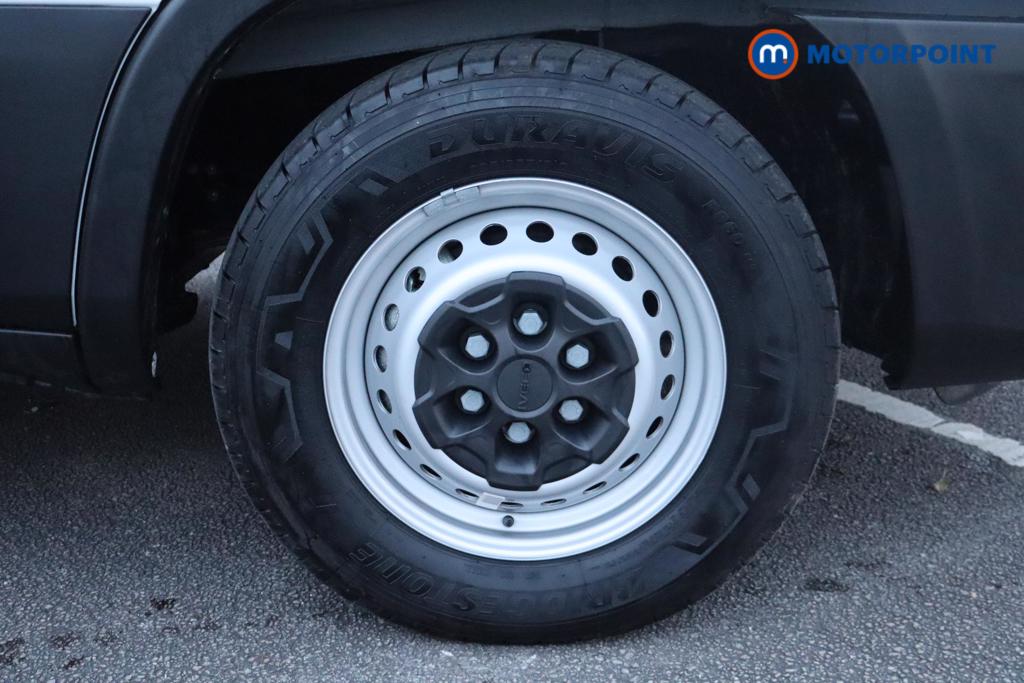 Iveco Daily Business Manual Diesel High Volume-High Roof Van - Stock Number (1597410) - 13th supplementary image