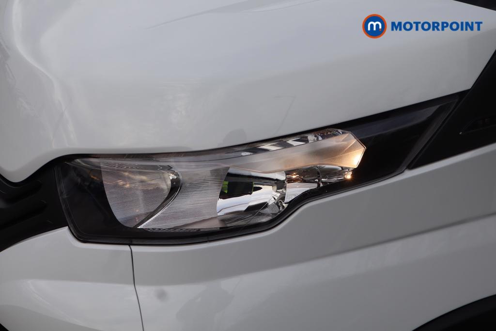 Iveco Daily Business Manual Diesel High Volume-High Roof Van - Stock Number (1597413) - 4th supplementary image