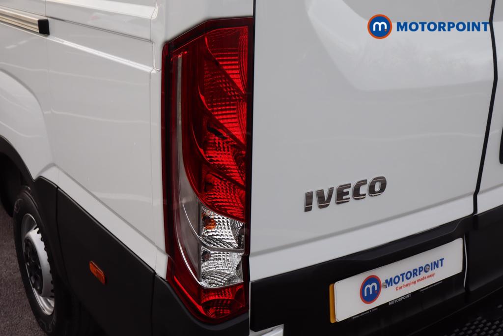 Iveco Daily Business Manual Diesel High Volume-High Roof Van - Stock Number (1597413) - 9th supplementary image