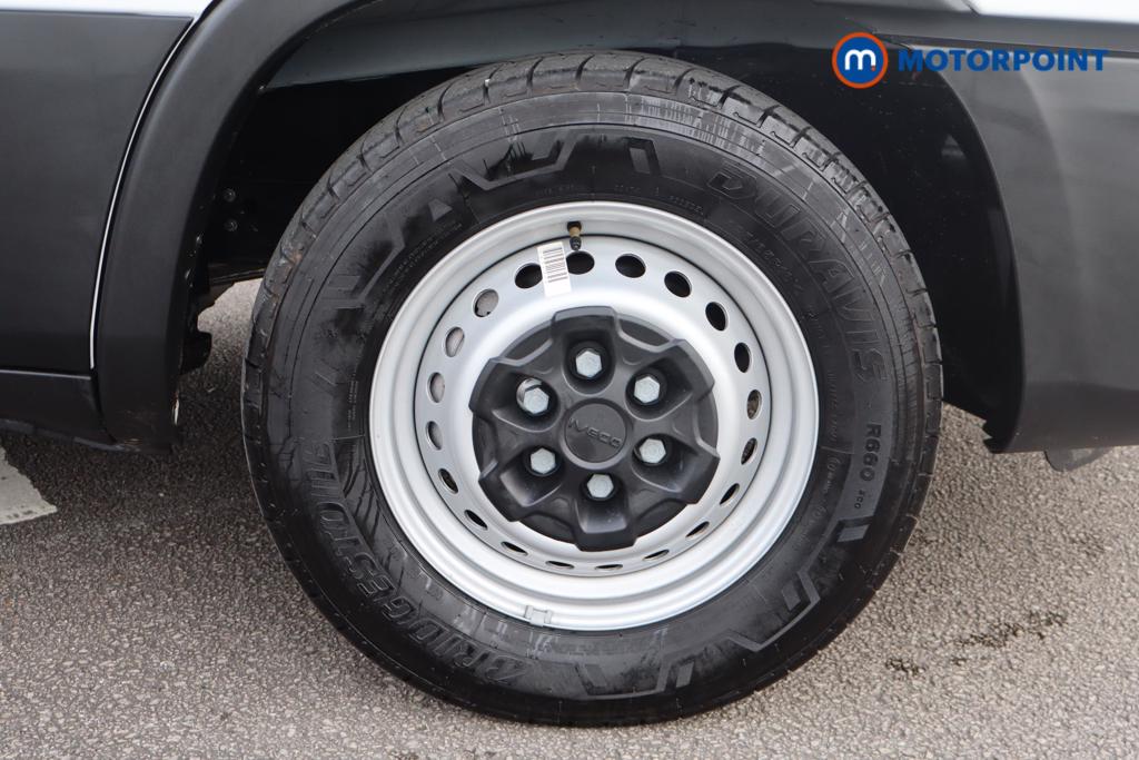 Iveco Daily Business Manual Diesel High Volume-High Roof Van - Stock Number (1597413) - 13th supplementary image