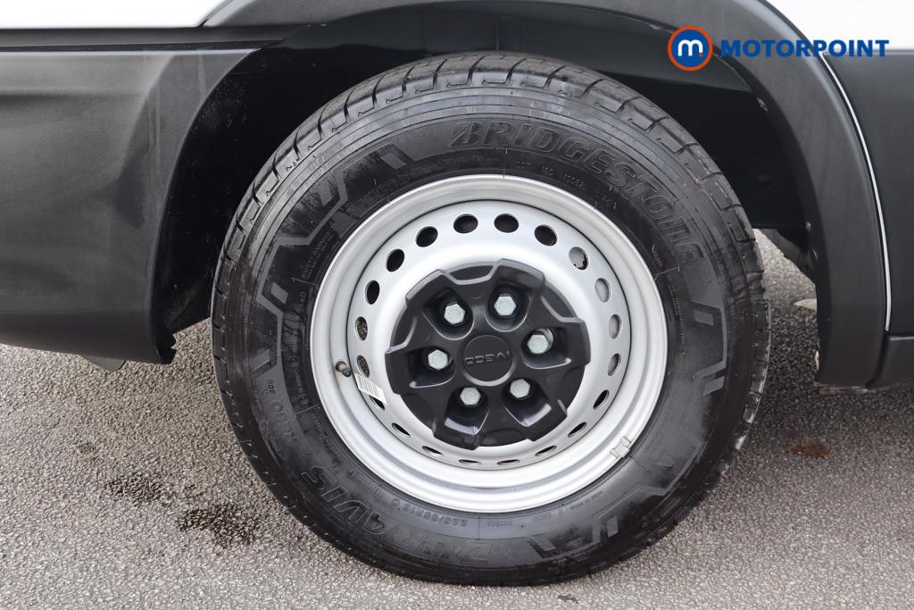 Iveco Daily Business Manual Diesel High Volume-High Roof Van - Stock Number (1597413) - 14th supplementary image