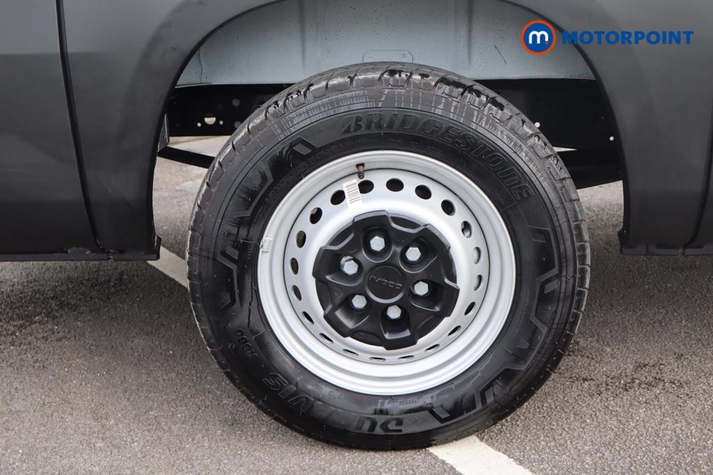 Iveco Daily Business Manual Diesel High Volume-High Roof Van - Stock Number (1597413) - 16th supplementary image