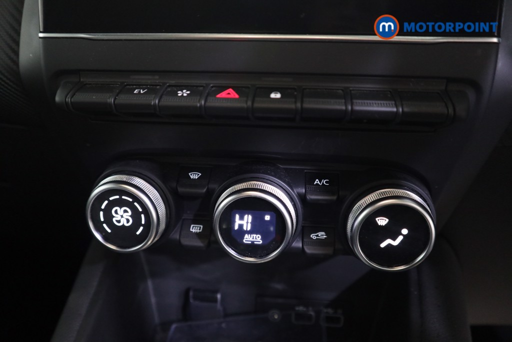 Renault Captur Engineered Automatic Petrol-Electric Hybrid SUV - Stock Number (1597573) - 10th supplementary image