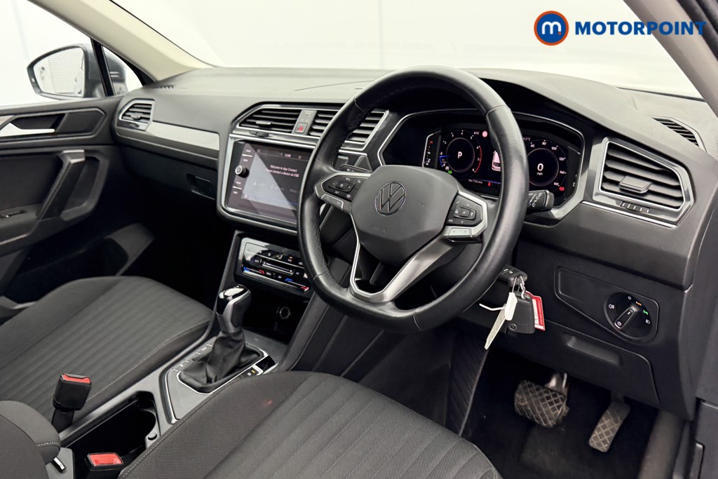 Volkswagen Tiguan Allspace Life Automatic Petrol SUV - Stock Number (1597606) - 4th supplementary image