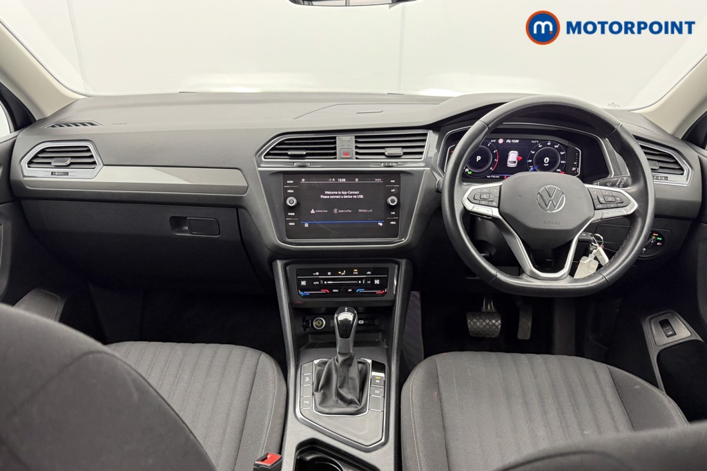 Volkswagen Tiguan Allspace Life Automatic Petrol SUV - Stock Number (1597606) - 1st supplementary image