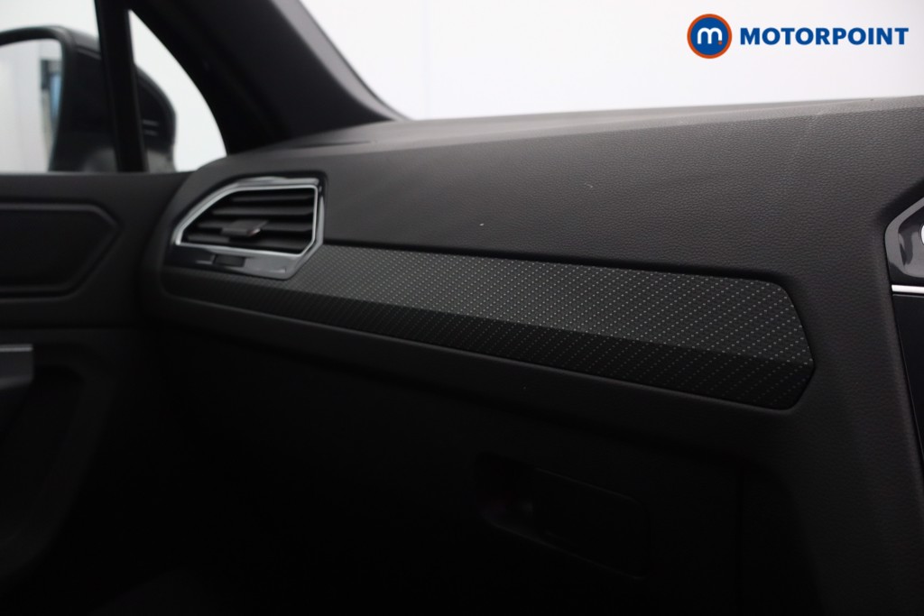 Volkswagen Tiguan R-Line Automatic Petrol SUV - Stock Number (1597834) - 10th supplementary image