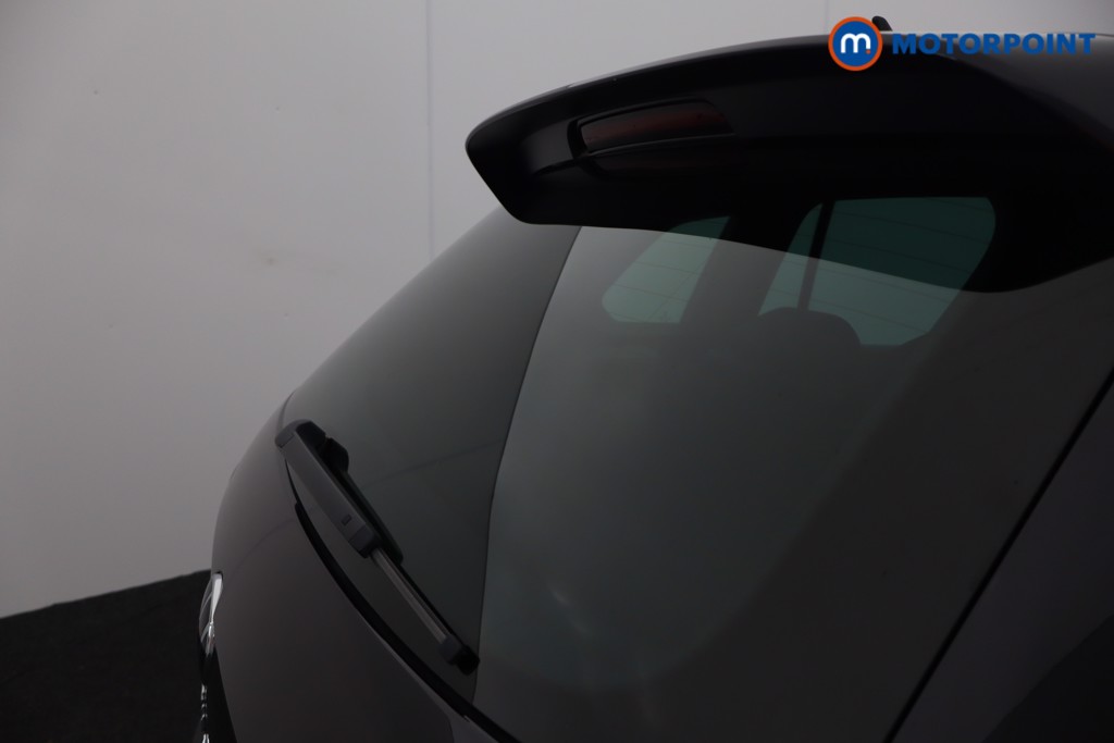 Volkswagen Tiguan R-Line Automatic Petrol SUV - Stock Number (1597834) - 35th supplementary image