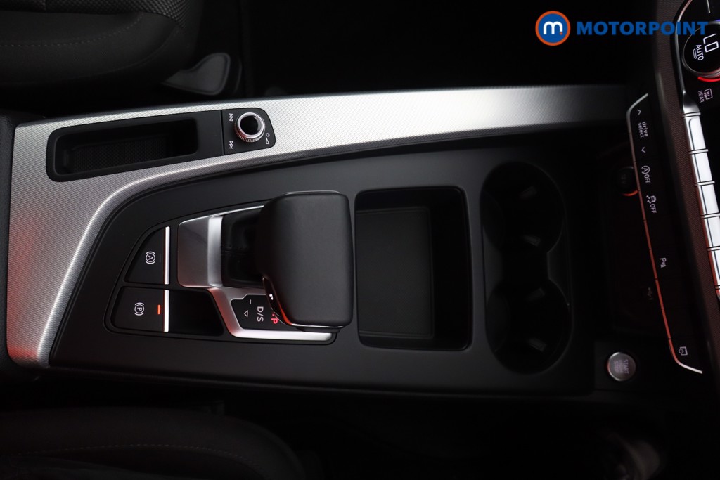 Audi A4 Technik Automatic Petrol Saloon - Stock Number (1597929) - 9th supplementary image