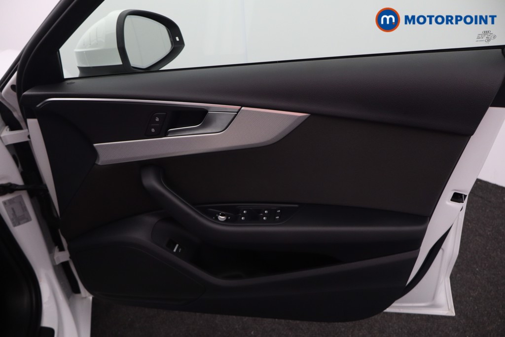 Audi A4 Technik Automatic Petrol Saloon - Stock Number (1597929) - 12th supplementary image